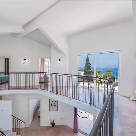 Casa De Sun With Seaview Pool فيلة